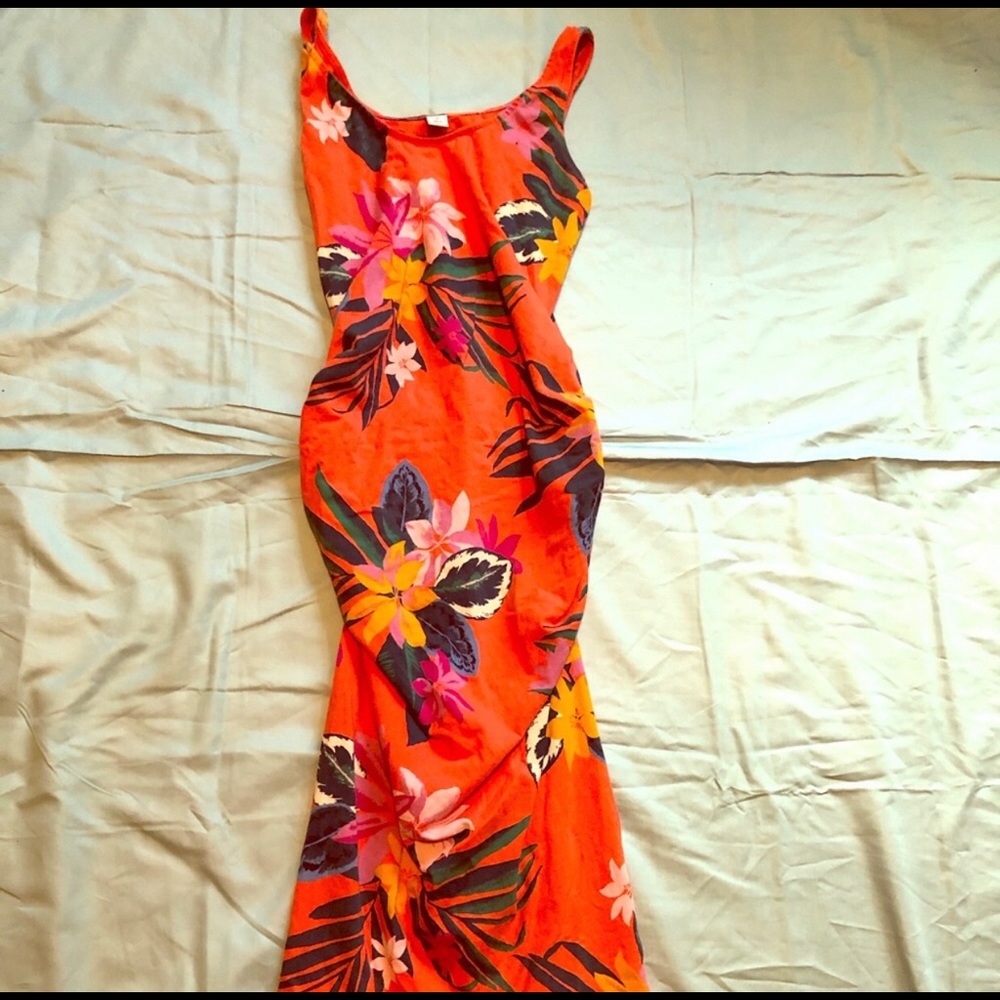 Old Navy midi fitted dress maternity